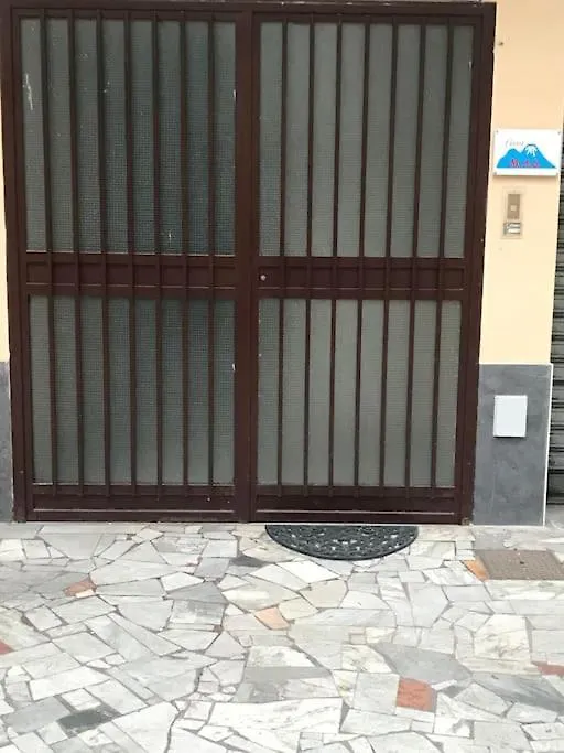 Casa M.A.S Napoli Centro Storico Botanicoアパートメント アパート ナポリ
