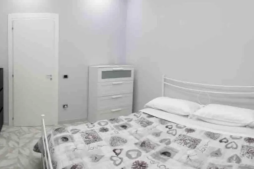 Casa M.A.S Napoli Centro Storico Botanico Apartment 0*, Naples